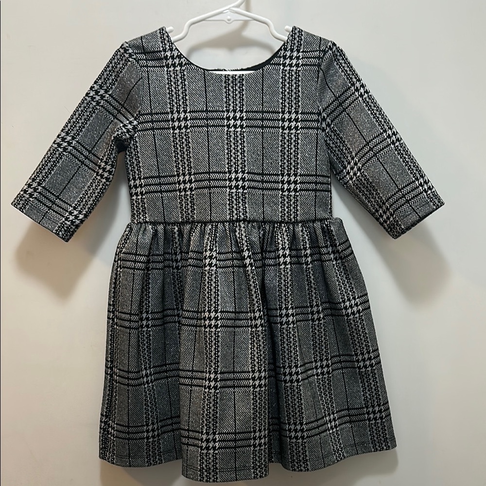 Pastourelle by Pippa & Julie Classic Plaid Kids Dress in Black and Silver Size 5